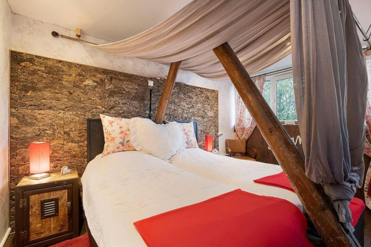 Bed and Breakfast Bij Aquamarijn Stieltjeskanaal Номер фото